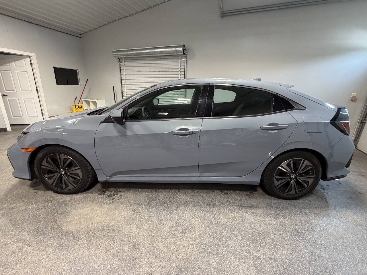 Used 2017 Honda Civic EX image 3
