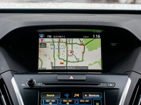 Used 2017 Acura MDX SH-AWD w/ Advance Package image 12