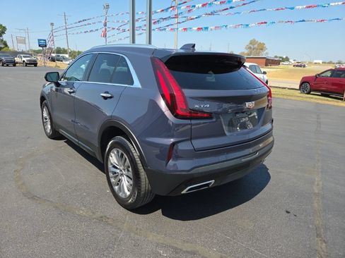 Used 2024 Cadillac XT4 Premium Luxury FWD image 4
