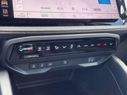 New 2026 Jeep Cherokee Limited AWD/4WD image 35