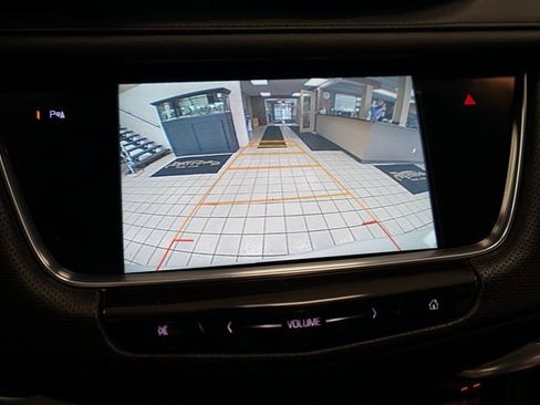 Used 2017 Cadillac XT5 Luxury w/ Driver Awareness Package image 8