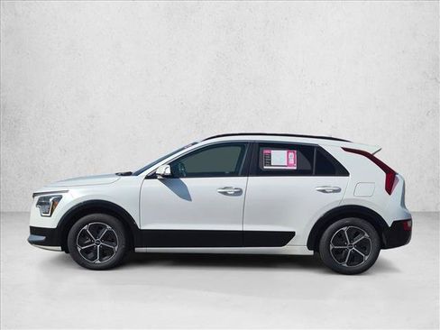 Used 2023 Kia Niro FWD image 8