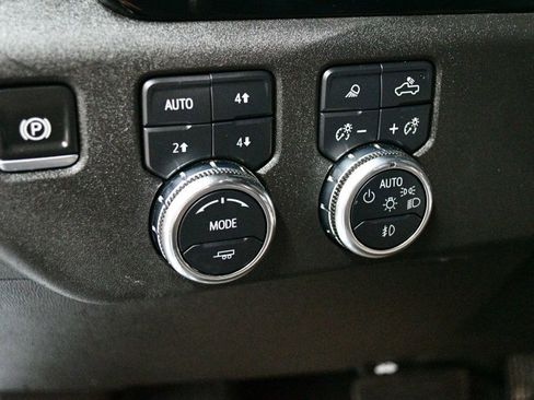 Used 2024 GMC Sierra 1500 Elevation w/ Elevation Premium Package AWD/4WD image 78