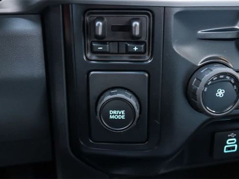 New 2026 Ford F250 XL w/ XL Chrome Package image 23