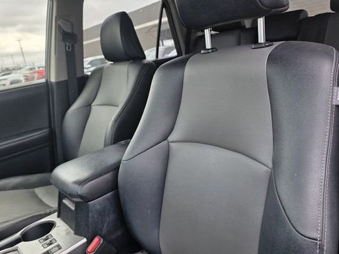Used 2018 Toyota 4Runner SR5 Premium RWD image 6