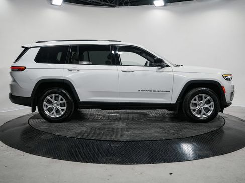 Used 2023 Jeep Grand Cherokee L Limited w/ Luxury Tech Group II AWD/4WD image 5