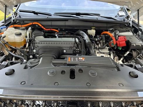 Used 2025 Lincoln Nautilus Reserve w/ Jet Appearance Package image 19