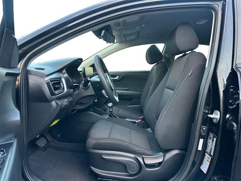 Used 2021 Kia Rio S w/ Technology Package image 10