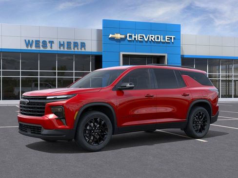 Used 2026 Chevrolet Traverse LT w/ Midnight/Sport Edition AWD/4WD image 2