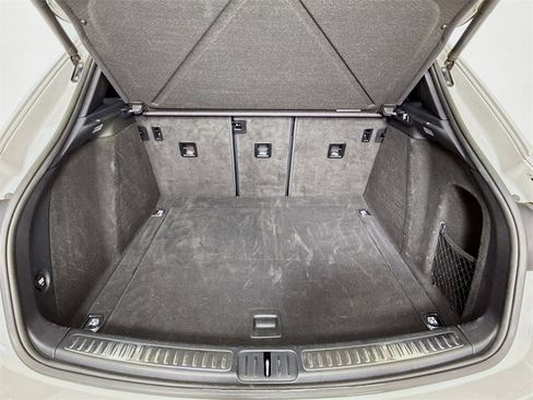 Used 2020 Porsche Macan image 28