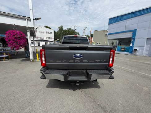 Used 2025 Ford F250 XLT AWD/4WD image 4