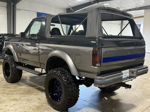 Used 1989 Ford Bronco Custom image 4