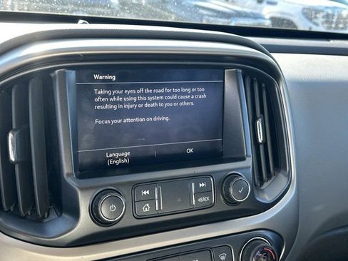 Used 2019 Chevrolet Colorado Z71 image 32