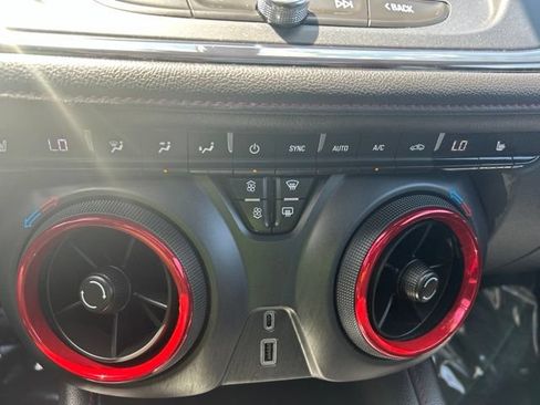 Used 2020 Chevrolet Blazer RS AWD/4WD image 20