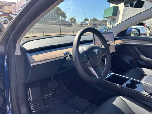 Used 2023 Tesla Model 3 Standard Range RWD image 12