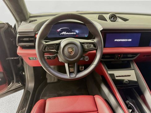 Certified 2025 Porsche Macan Turbo Electric AWD/4WD image 18