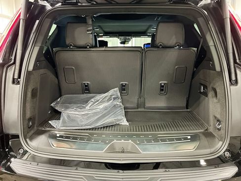 New 2026 Cadillac Escalade V w/ LPO, ONYX Package AWD/4WD image 33