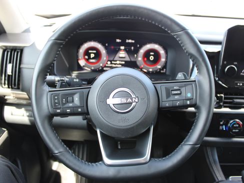 Certified 2023 Nissan Pathfinder Platinum AWD/4WD image 25
