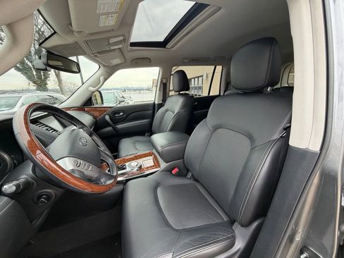 Used 2018 INFINITI QX80 Signature Edition w/ All Season Package image 9