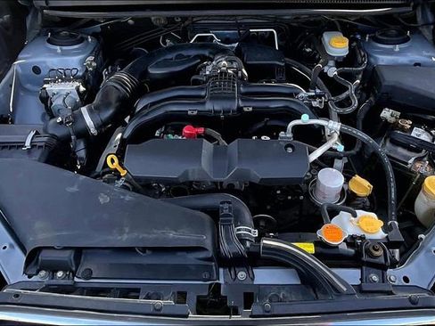 Used 2017 Subaru Crosstrek 2.0i Limited w/ Popular Package #2 image 10