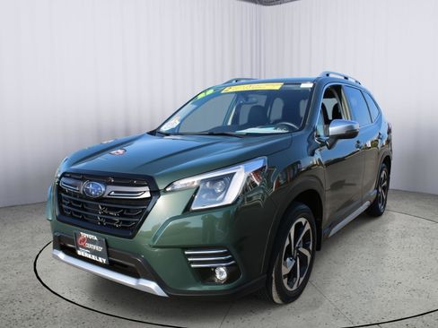Used 2023 Subaru Forester Touring image 4