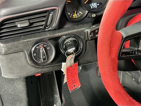 Certified 2019 Porsche 911 GT3 RWD image 30