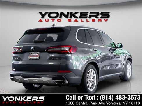 Used 2022 BMW X5 xDrive40i w/ Premium Package AWD/4WD image 9