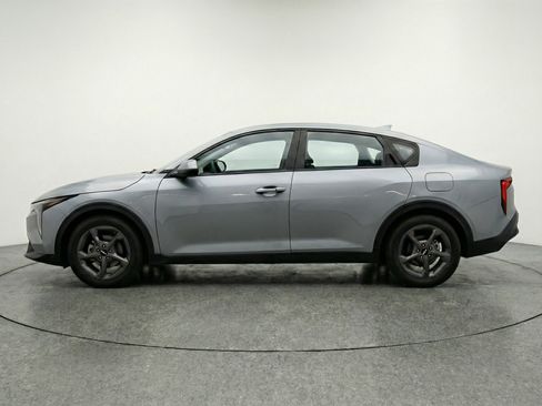 Used 2025 Kia K4 FWD image 5