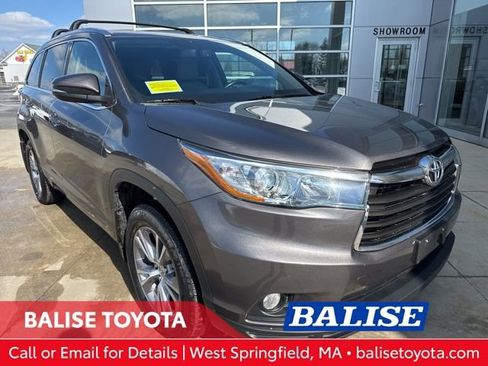 Used 2015 Toyota Highlander XLE image 1