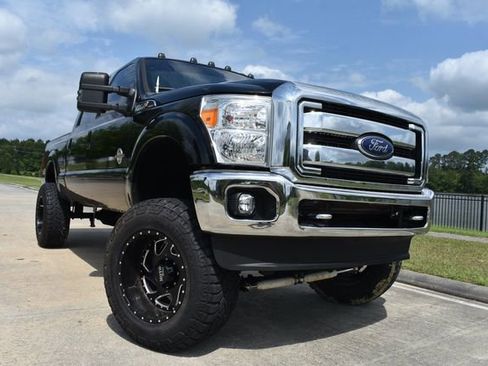 Used 2016 Ford F250 Lariat w/ Lariat Ultimate Package AWD/4WD image 1