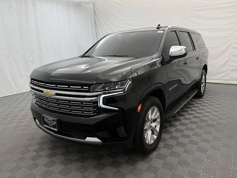 Used 2021 Chevrolet Suburban Premier AWD/4WD image 2