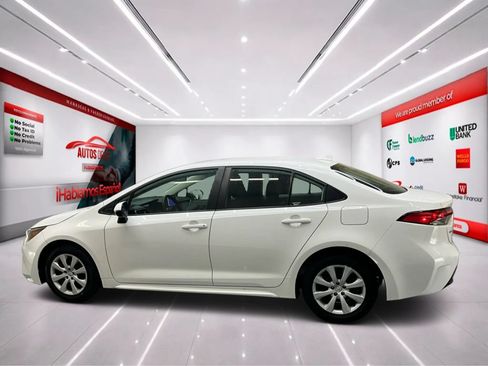 Used 2023 Toyota Corolla LE FWD image 4