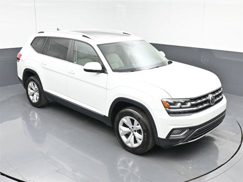 Used 2018 Volkswagen Atlas SEL FWD image 23