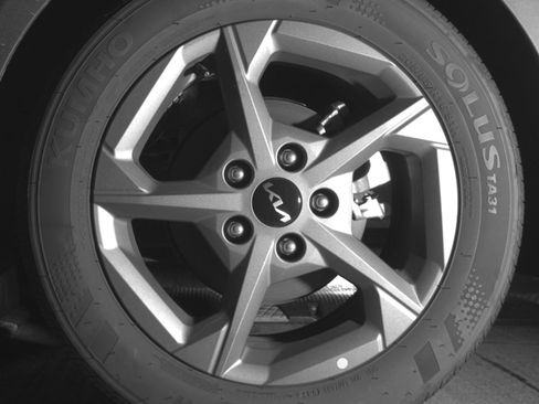 Used 2025 Kia K4 LXS image 14