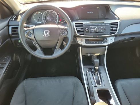 Used 2014 Honda Accord LX image 9