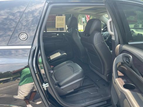 Used 2017 Buick Enclave Premium FWD image 18