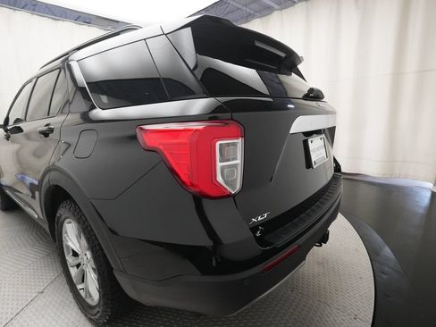 Used 2023 Ford Explorer XLT w/ Equipment Group 202A AWD/4WD image 35