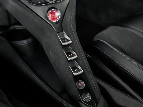 Used 2018 McLaren 720S RWD image 37