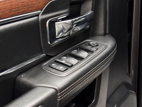 Used 2018 RAM 2500 Laramie AWD/4WD image 16
