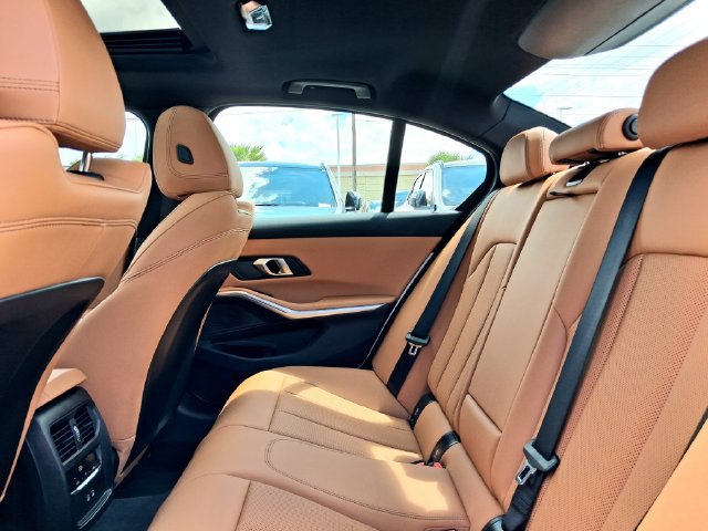 New 2026 BMW 330i Sedan w/ Premium Package RWD image 27