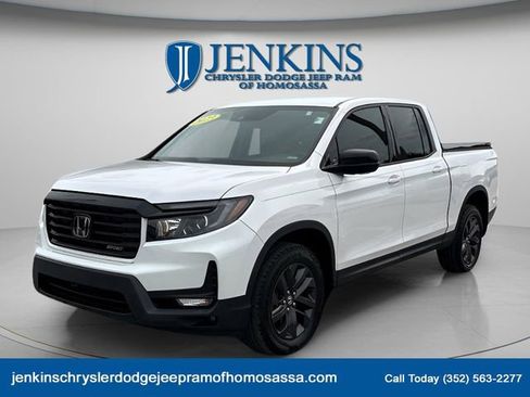Used 2023 Honda Ridgeline Sport image 1