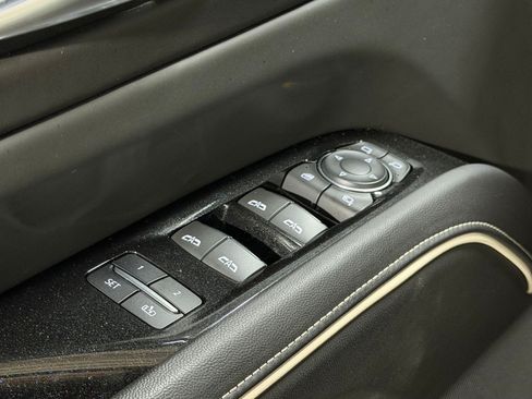 Certified 2024 Cadillac Escalade ESV V AWD/4WD image 47