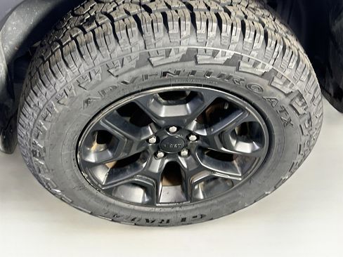 Used 2022 Jeep Cherokee Trailhawk w/ Sun, Sound & Nav Group image 31