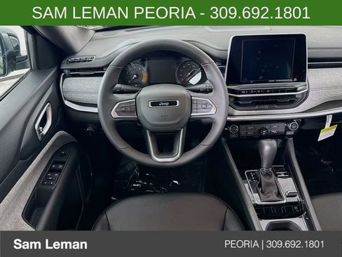 New 2026 Jeep Compass Latitude image 21