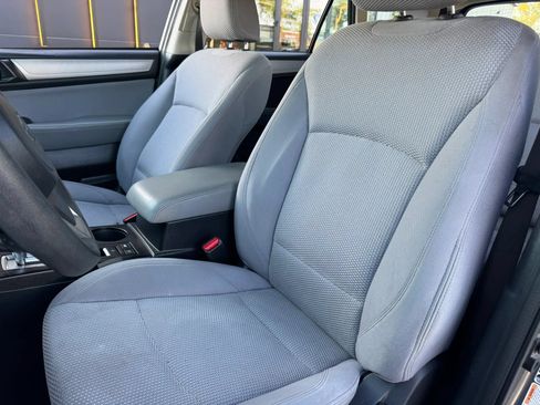 Used 2019 Subaru Outback 2.5i AWD/4WD image 17