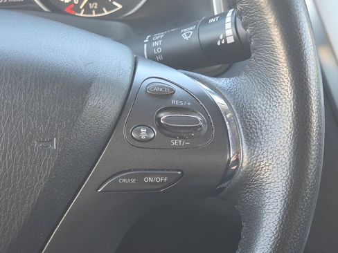 Used 2021 Nissan Murano SV image 17