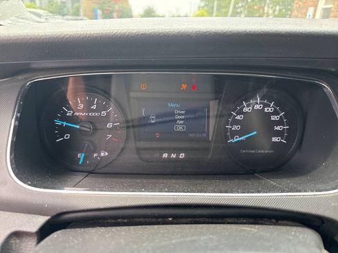 Used 2017 Ford Taurus Police Interceptor AWD image 15