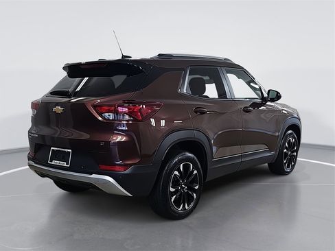 Certified 2022 Chevrolet TrailBlazer LT w/ Convenience Package image 3