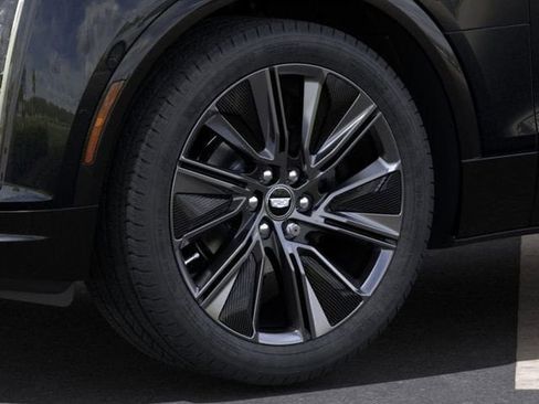 New 2025 Cadillac Lyriq Sport w/ Nappa Leather Package AWD/4WD image 9