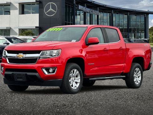Used 2017 Chevrolet Colorado LT w/ LT Convenience Package image 8